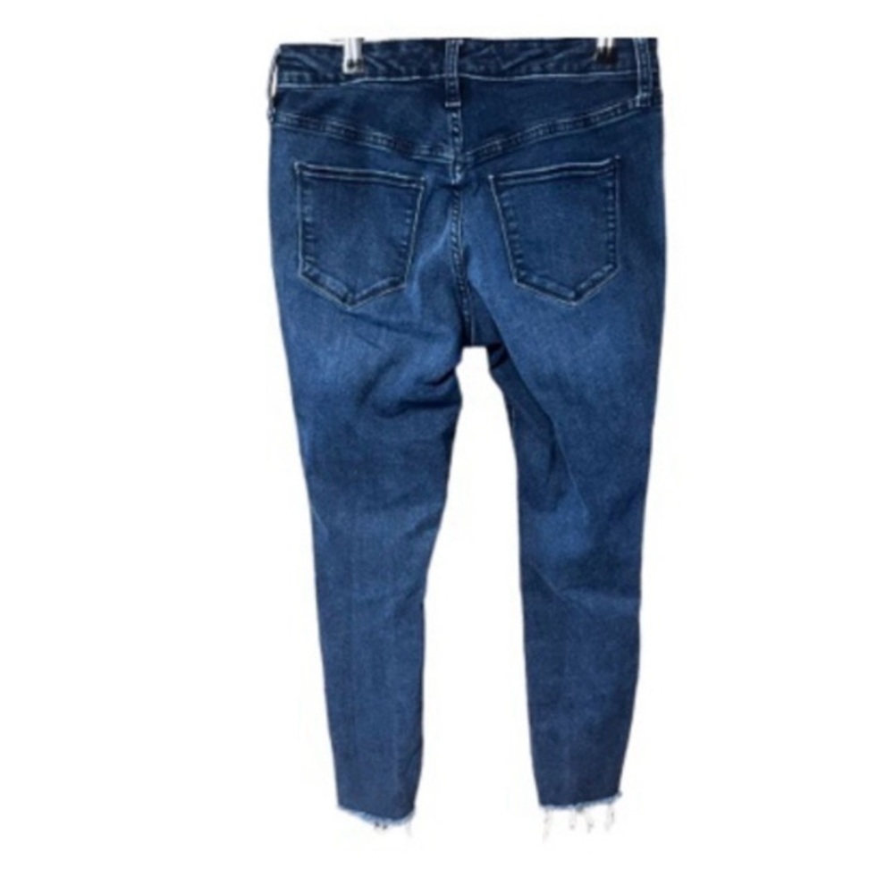 Universal Thread Mid Rise Skinny Distressed Jeans - Picture 2 of 5